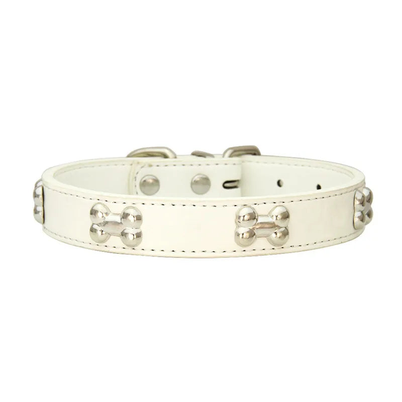 Sturdy and secure Leather Dog Collars for walks and outdoor fun