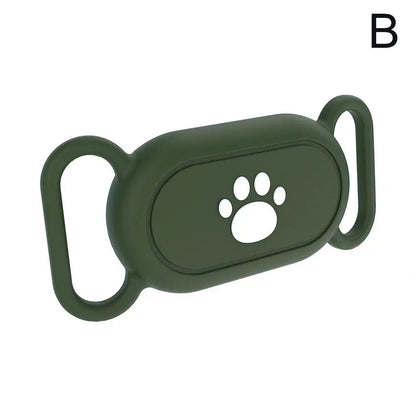 Smart-Tag Pet Collar Holder keeping the SmartTag secure during active outdoor play, ensuring peace of mind