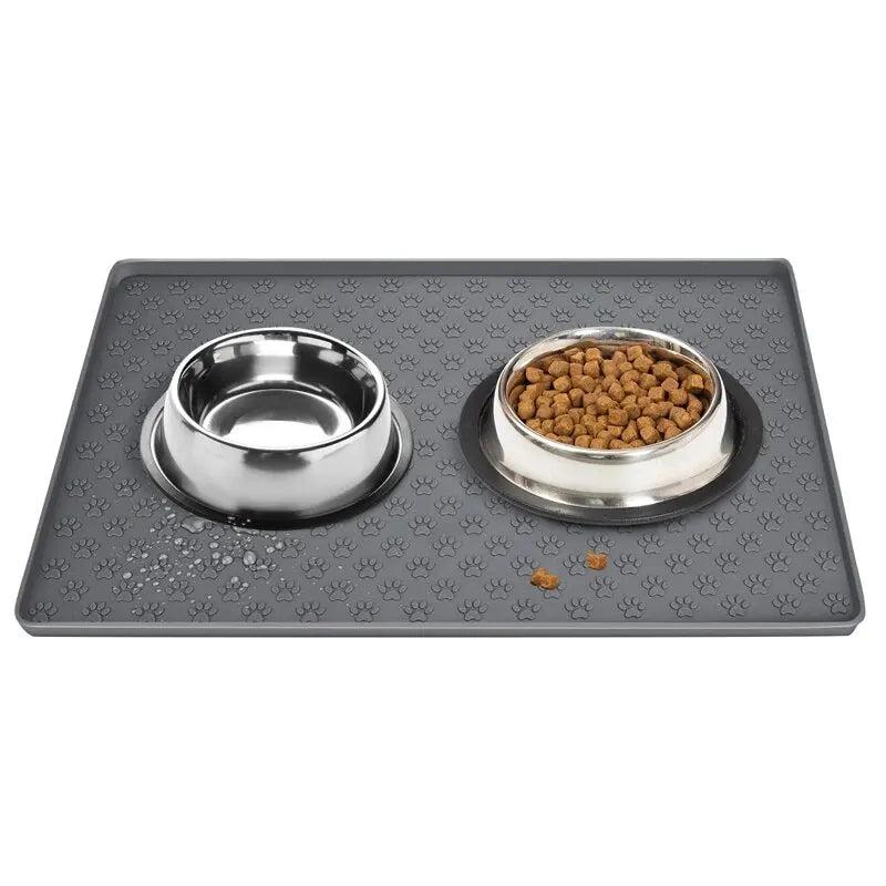 Silicone Non-Slip Pet Feeding Mat with a secure base to prevent messes and provide stability for bowls