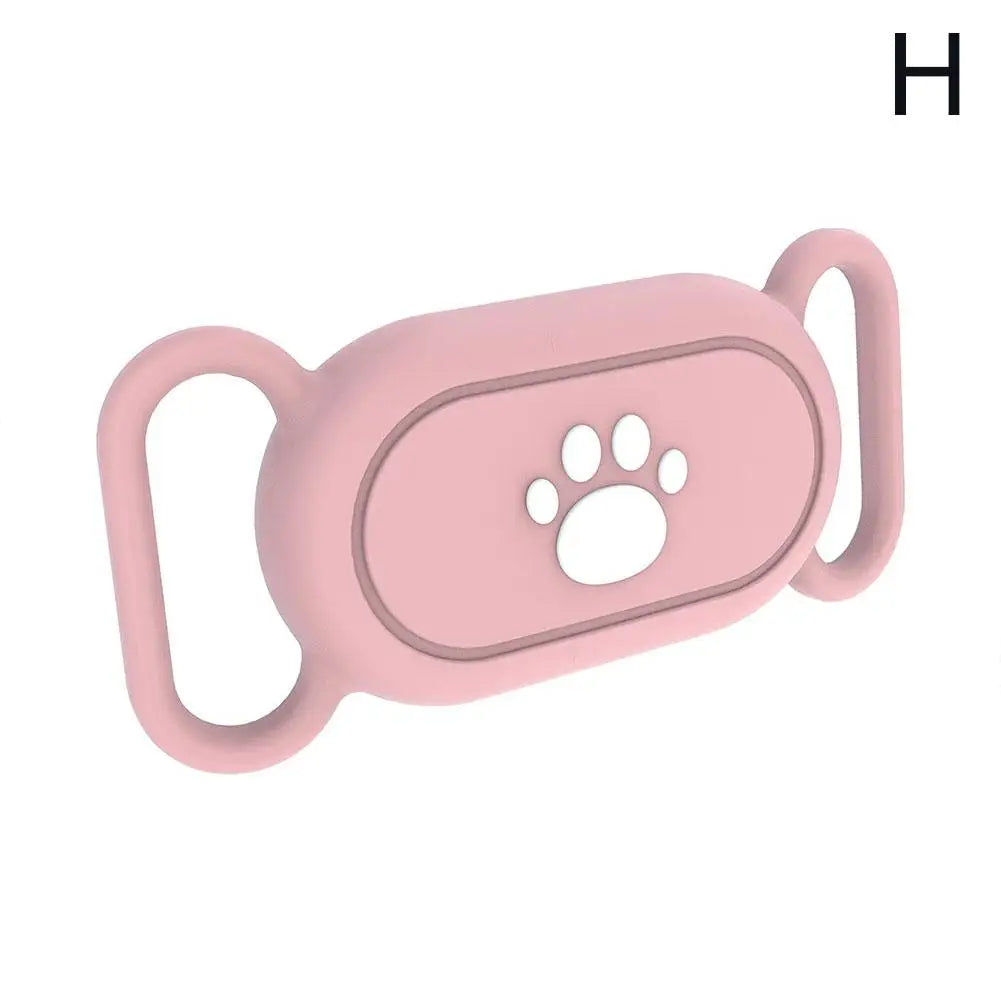 Smart-Tag Pet Collar Holder providing extra security for your pet’s SmartTag during hikes and adventures