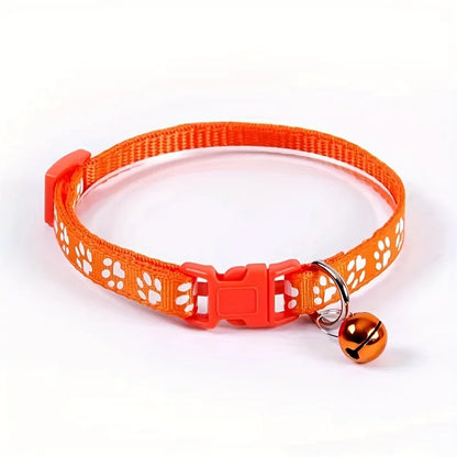 Comfortable and adjustable, this stylish cat collar is made from pet-safe materials and fits kittens and adult cats alike